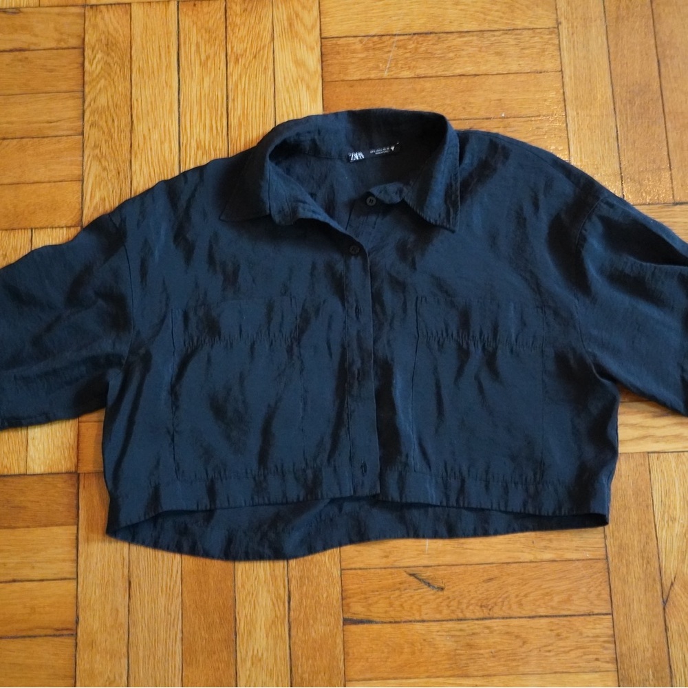 Black crop top blouse